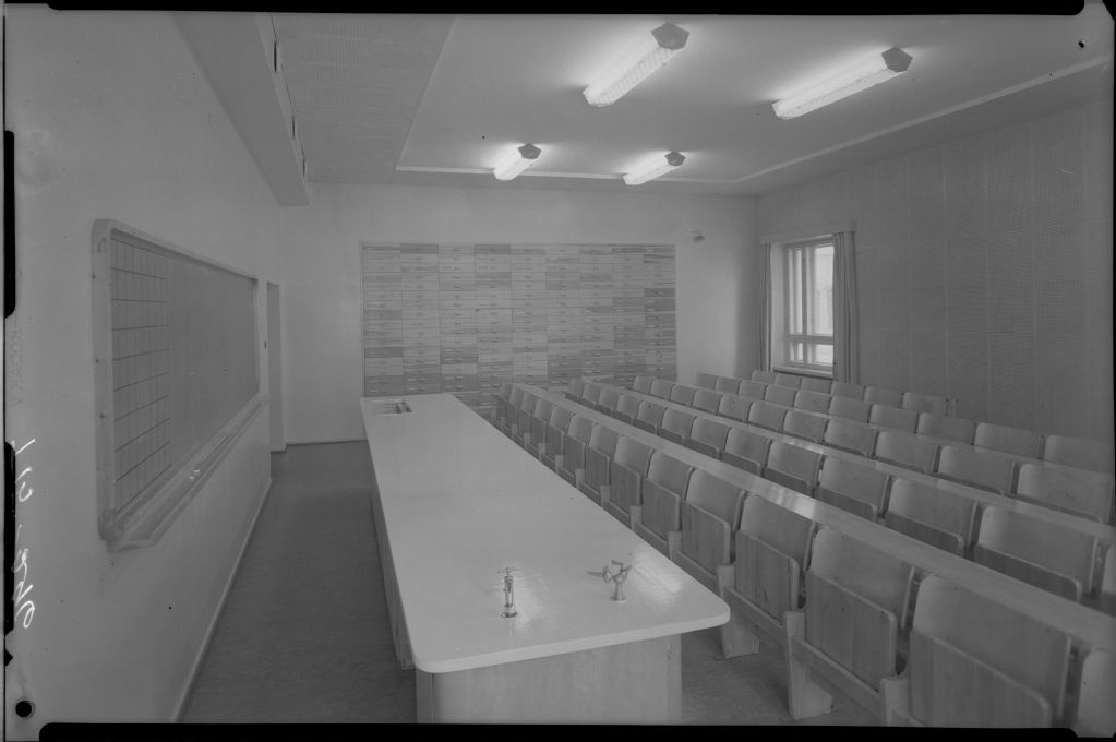 Kemian laboratorion luentosali, 1962