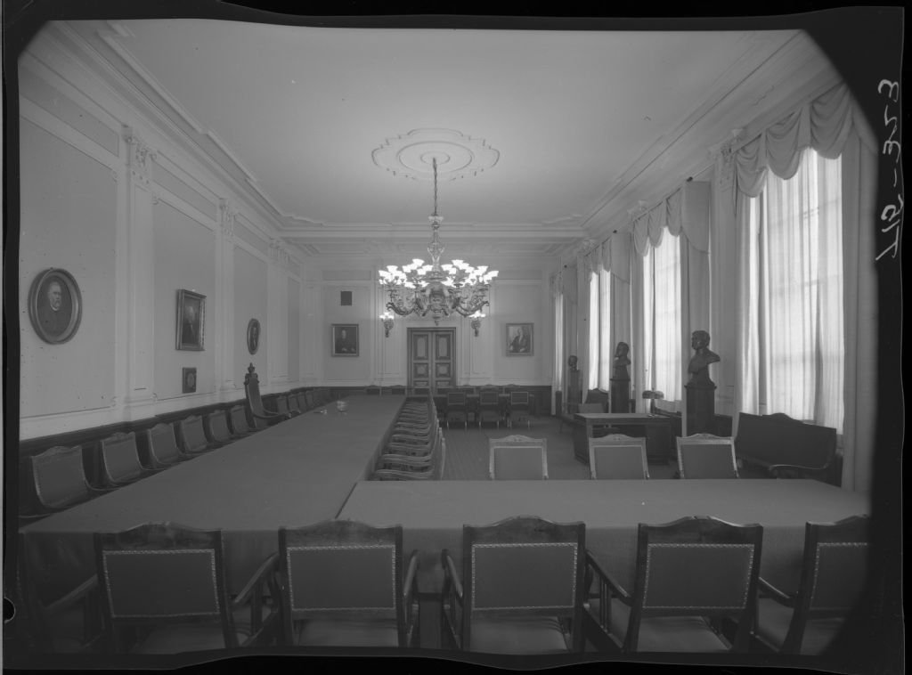 Opettajaneuvoston istuntosali, 1958, Hietalahti