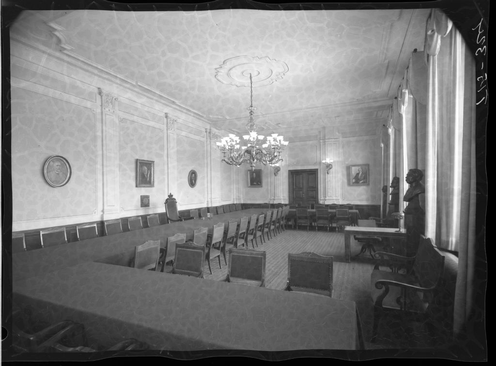 Opettajaneuvoston istuntosali, 1958, Hietalahti