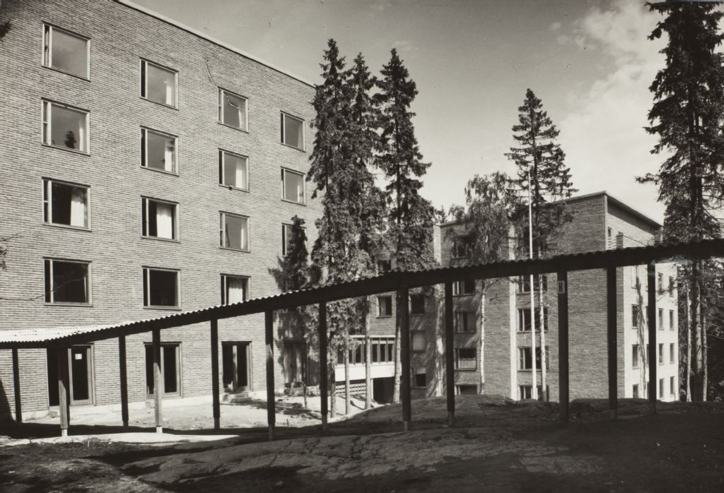 Teekkarikylän 1950-luvun taloja Jämeräntaipaleella