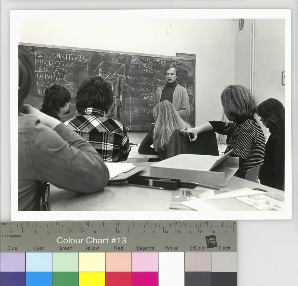 Opiskelijoita ja opetustilanteita 1970-luku