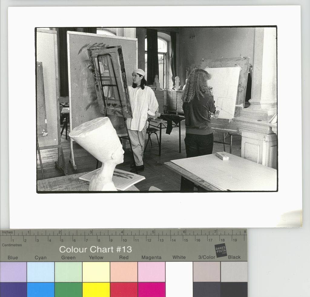 Ateneum dokumentti 1980-1981: kipsimalli piirustustunnilla