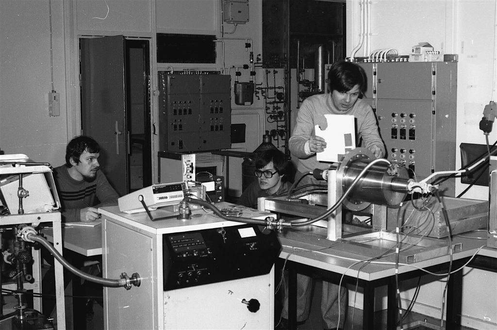 LTL Photos from 1979; Tests of the Superconducting Motor SUMO in 1979
